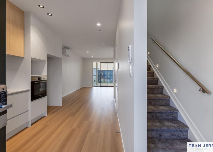  at 31 Kuaha Road, Westgate, Waitakere City, Auckland
