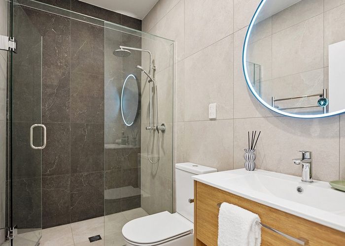  at 10 Meadowbank Road, Meadowbank, Auckland City, Auckland