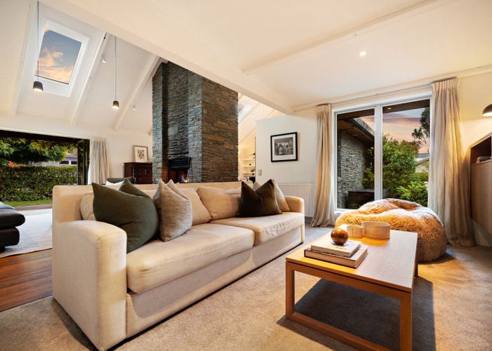  at 12 Amber Close, Arthurs Point, Queenstown-Lakes, Otago