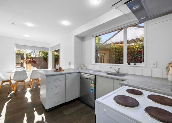  at 14a Murfitt Place, Sockburn, Christchurch City, Canterbury