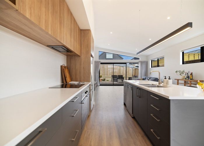  at 4 Shallow Close, Jacks Point, Queenstown-Lakes, Otago