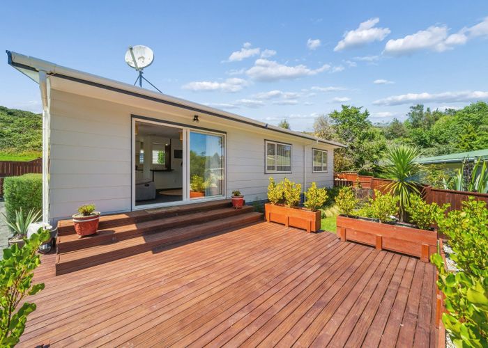  at 21 Oaklands Grove, Clouston Park, Upper Hutt, Wellington