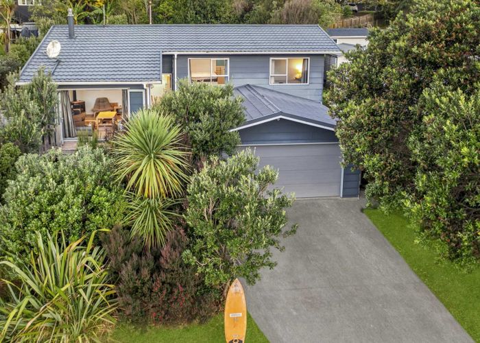  at 14 Gilshennan Valley, Red Beach, Red Beach