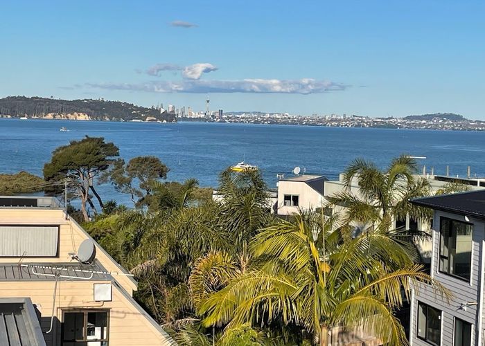  at 21 Marguerita Place, West Harbour, Auckland