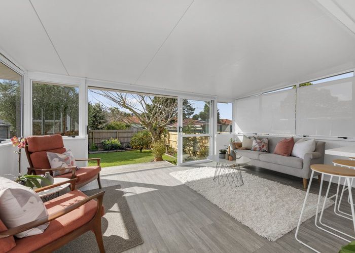  at 12 Mirrabooka Avenue, Botany Downs, Manukau City, Auckland