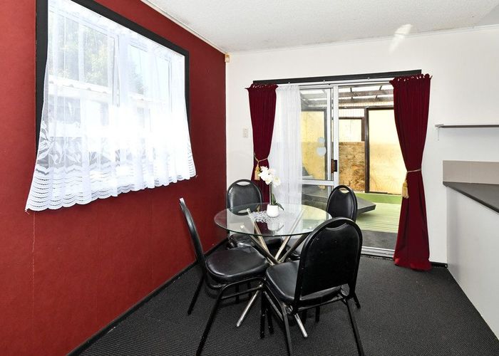  at 1/138 Buckland Road, Mangere East, Auckland