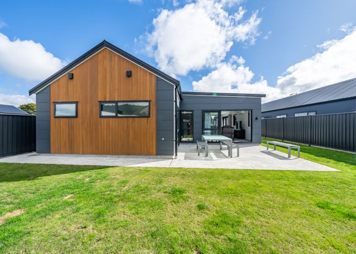  at 15 Cynisca Crescent, Wallaceville, Upper Hutt
