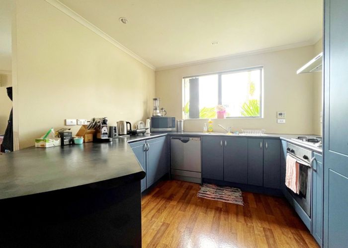  at 20 Palm Grove Drive, Western Heights, Hamilton