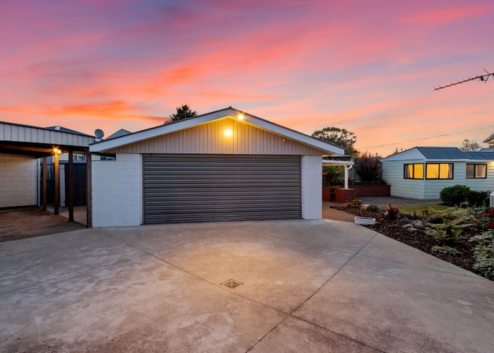  at 16 Wimborne Crescent, Aranui, Christchurch