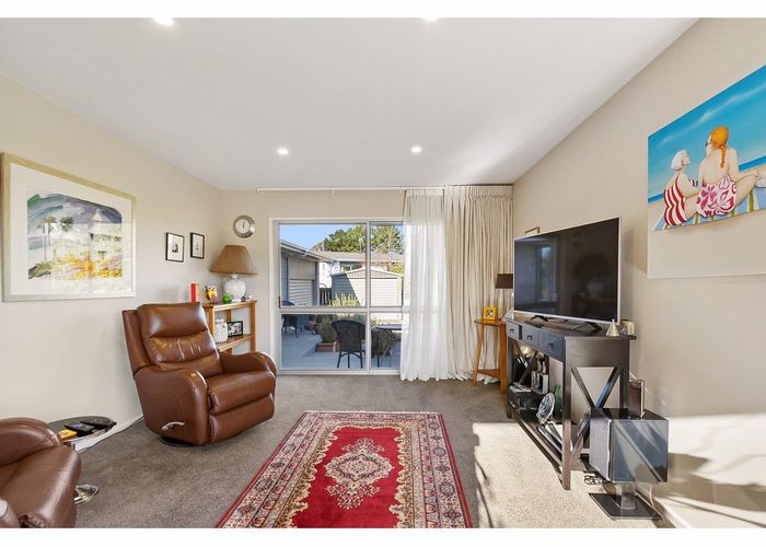  at 6 Oak Place, Gleniti, Timaru, Canterbury