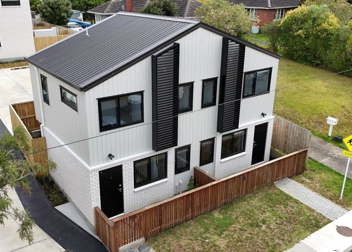  at Lot 4/15 Toru Street, Te Atatu Peninsula, Waitakere City, Auckland
