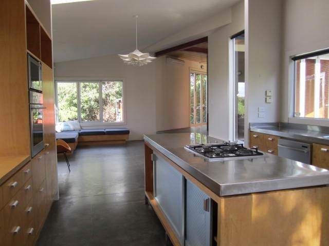  at 550A Beach Road, Rothesay Bay, North Shore City, Auckland