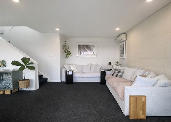  at 4/21 Elm Street, Avondale, Auckland City, Auckland