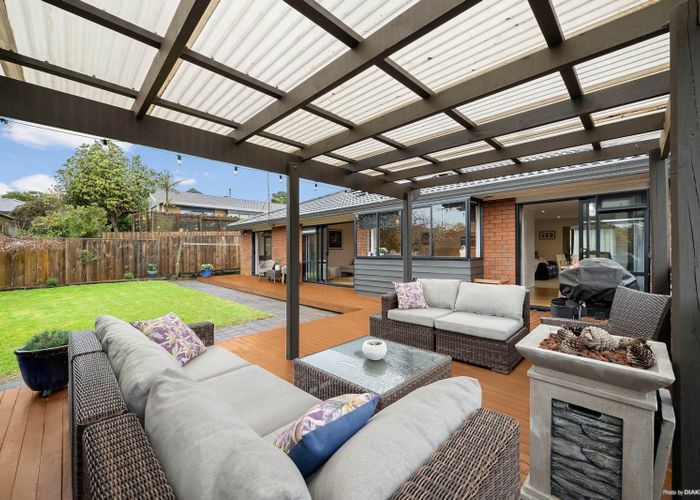  at 15 Orangewood Drive, Northpark, Manukau City, Auckland