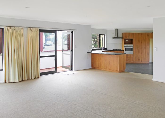  at 8 Ruapehu Drive, Fitzherbert, Palmerston North, Manawatu / Whanganui