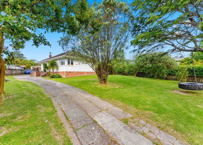  at 48 Amberley Avenue, Te Atatu South, Waitakere City, Auckland