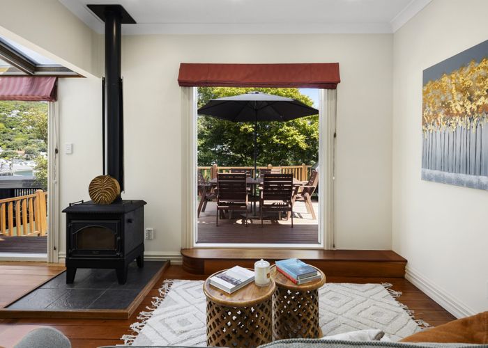  at 10 Donald Crescent, Karori, Wellington