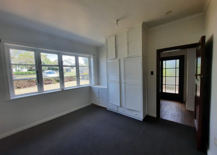  at 31 Hanlon Crescent, Narrow Neck, North Shore City, Auckland