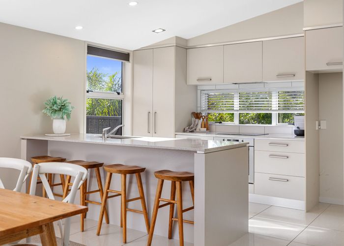  at 5 Butterworth Crescent, Papamoa Beach, Papamoa