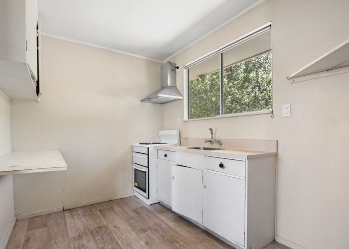  at 58 Kiwitea Street, Sandringham, Auckland