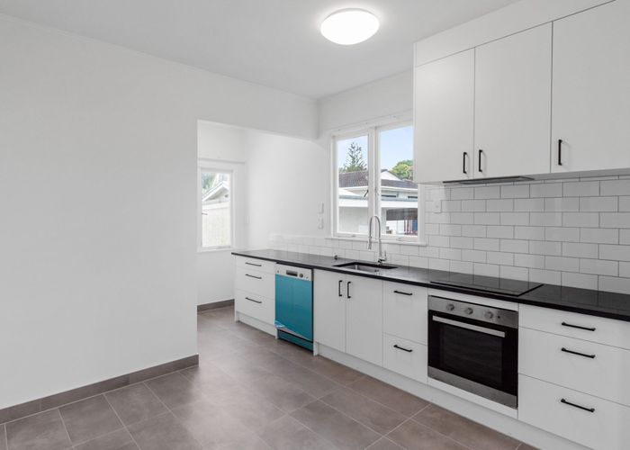  at 3 Carlton Street, Hillsborough, Auckland City, Auckland