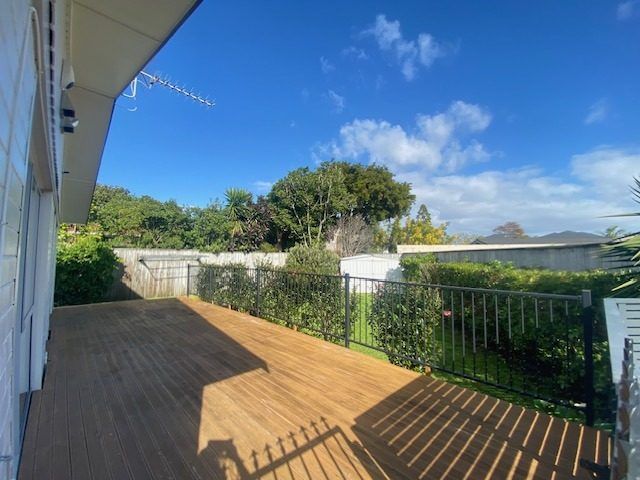  at 12A Fielding Crescent, Farm Cove, Manukau City, Auckland
