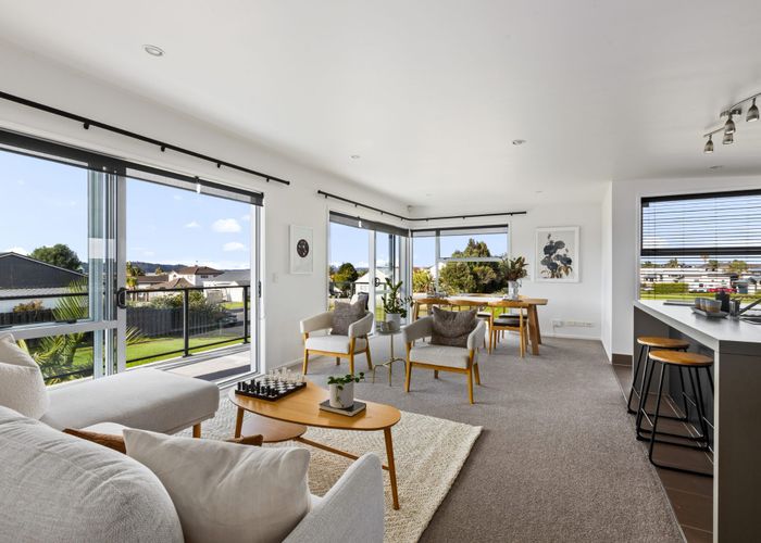  at 15 Halyard Place, Te Atatu Peninsula, Waitakere City, Auckland