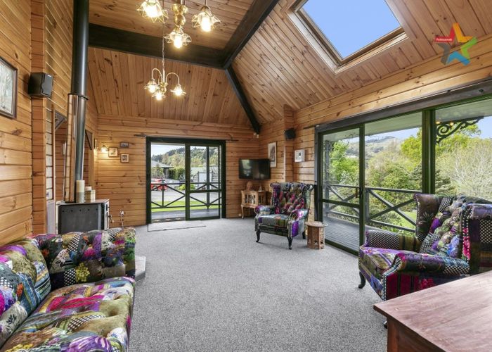  at 1 Cottle Heath Close, Manor Park, Lower Hutt