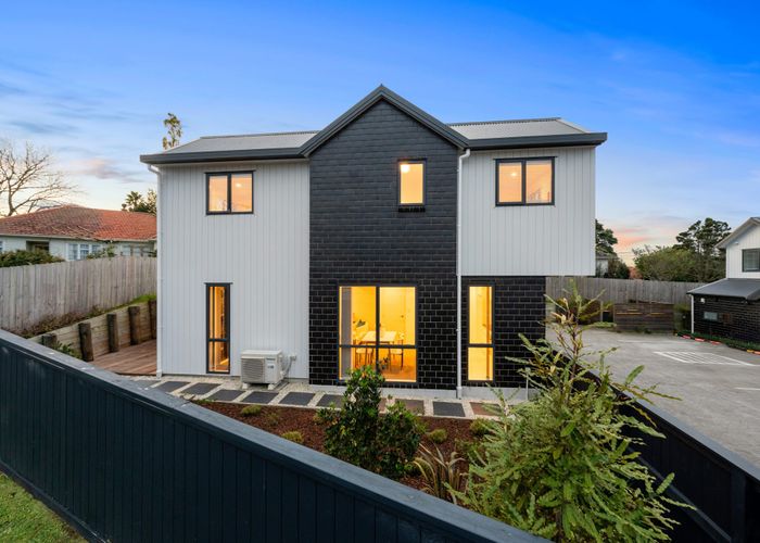  at 4/3 Arlington Street, Waterview, Auckland City, Auckland
