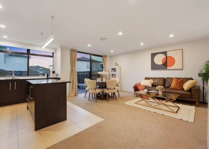  at 22/182 Flat Bush School Road, Flat Bush, Manukau City, Auckland