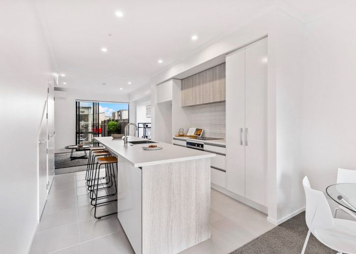  at 31 De Havilland Road, Hobsonville, Waitakere City, Auckland
