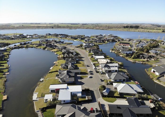  at 2A Waterton Point, Huntingdon, Ashburton