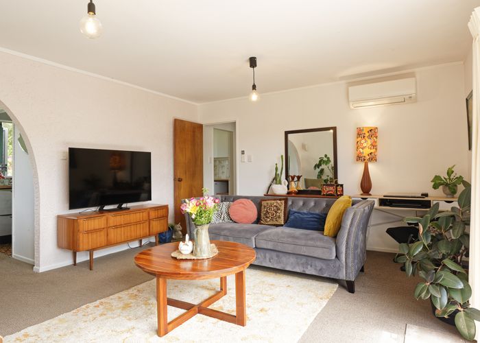  at 2/10 Tuapapa Street, Johnsonville, Wellington