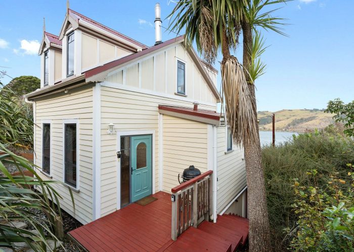  at 2 Waireka Street, Ravensbourne, Dunedin, Otago