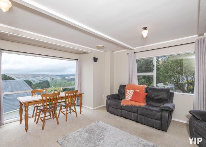  at 52 Colchester Crescent, Newlands, Wellington