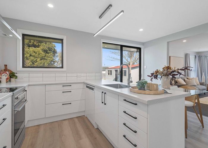  at 13 Roswell Place, Islington, Christchurch