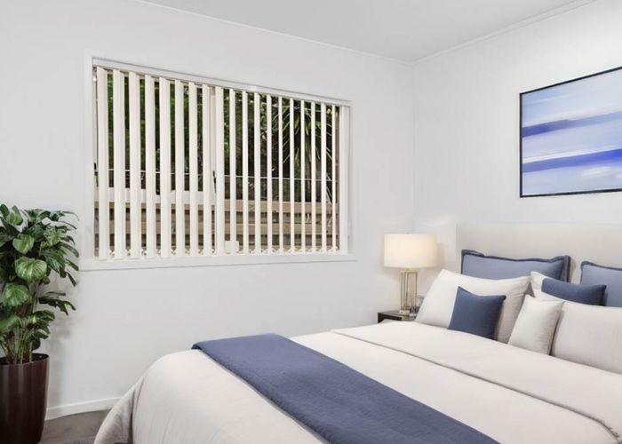  at 2/4 Roys Road, Weymouth, Manukau City, Auckland