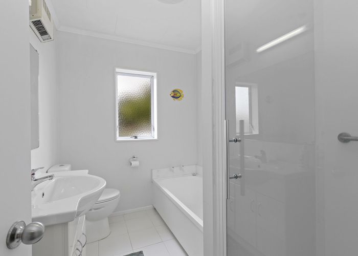  at 52 Pine Avenue, Ebdentown, Upper Hutt, Wellington