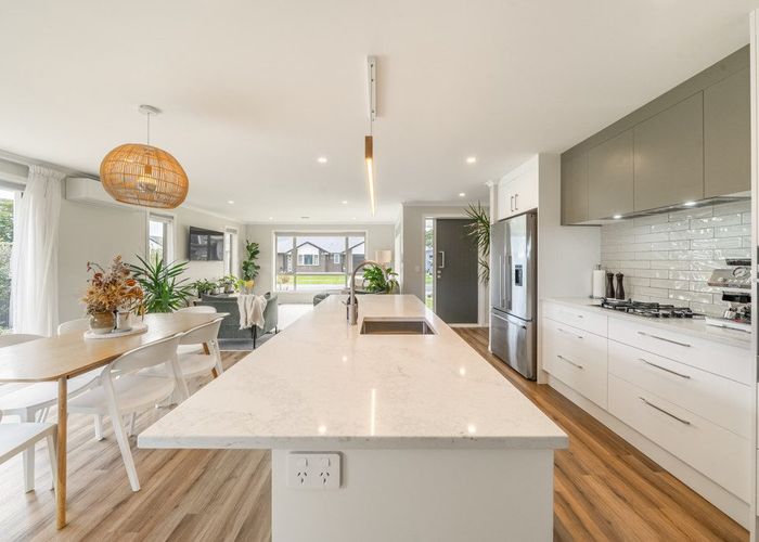  at 25 Cynisca Crescent, Wallaceville, Upper Hutt, Wellington