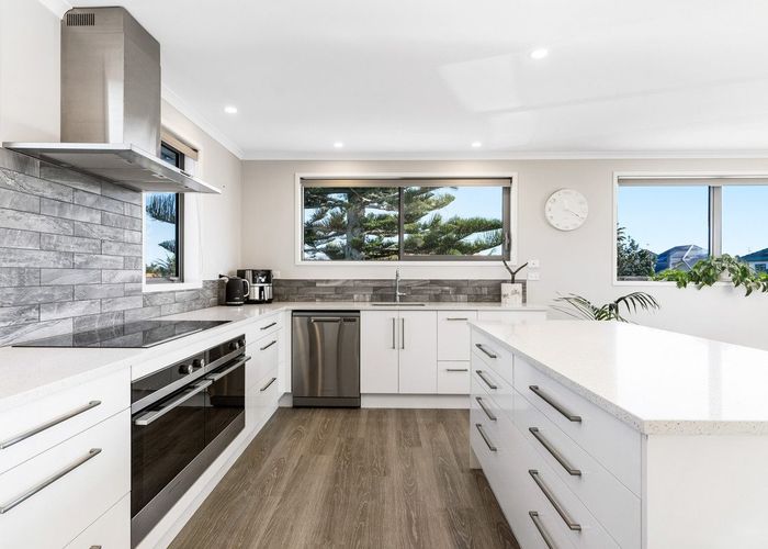  at 11 Commodores Close, Coastlands, Whakatane