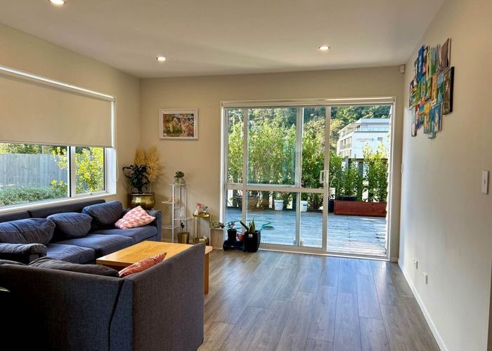  at 19 Fishwicke Lane, Albany, North Shore City, Auckland