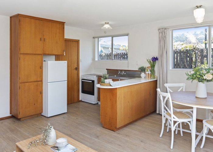  at 2/69 Wiggins Street, Sumner, Christchurch