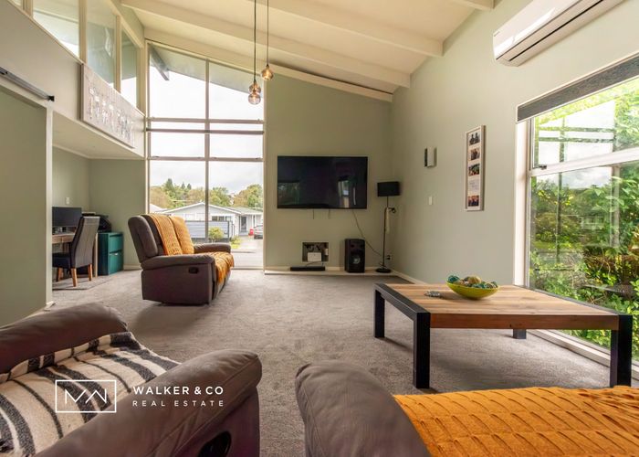  at 1 Roband Crescent, Brown Owl, Upper Hutt, Wellington