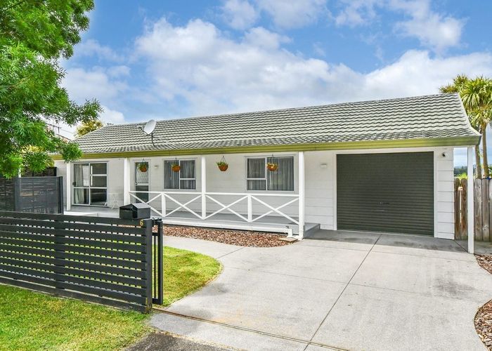  at 6 Lorelei Place, Opaheke, Papakura