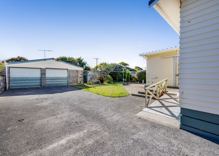  at 124 Glover Road, Hawera