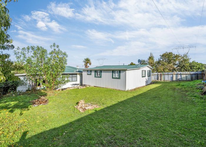  at 92 Fisher Crescent, Otara, Auckland