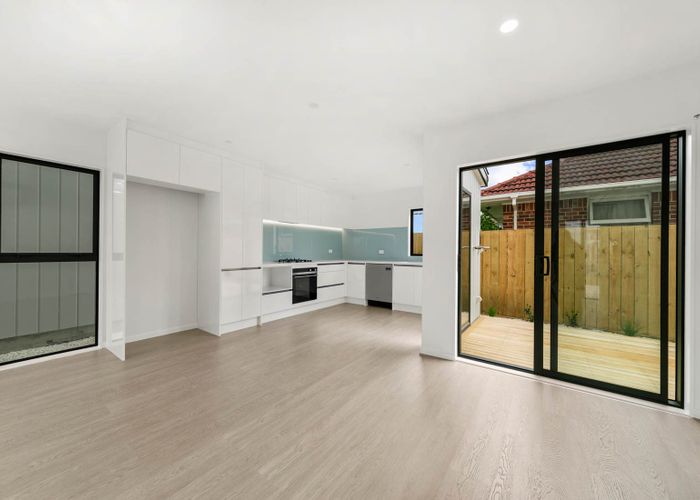  at 90B Seymour Road, Sunnyvale, Waitakere City, Auckland