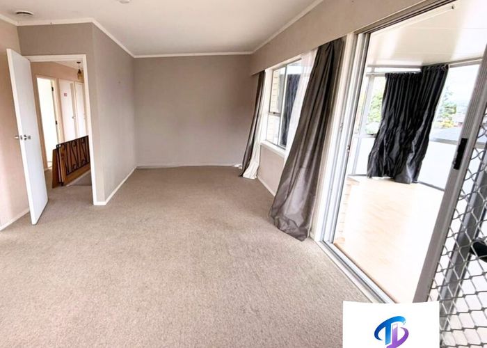  at 1/1305 Dominion Road Extention, Mount Roskill, Auckland City, Auckland