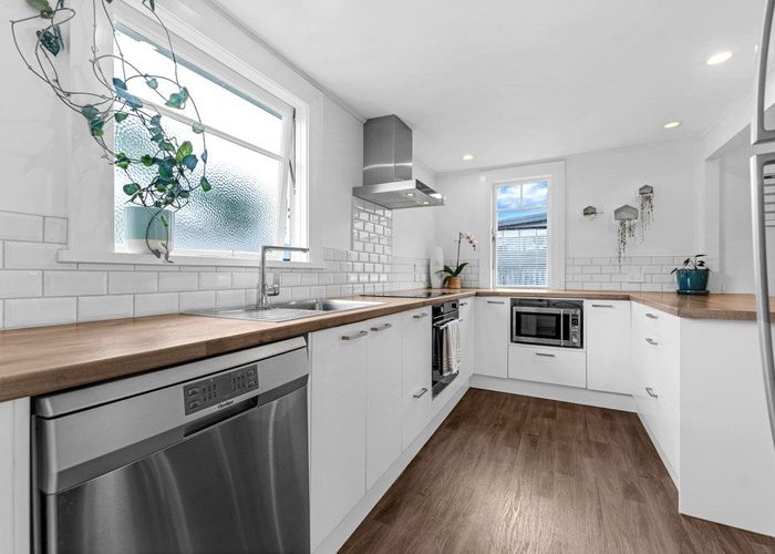  at 1/25 Grove Road, Papakura, Papakura
