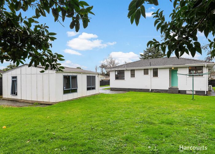  at 132 Chichester Drive, Rosehill, Papakura